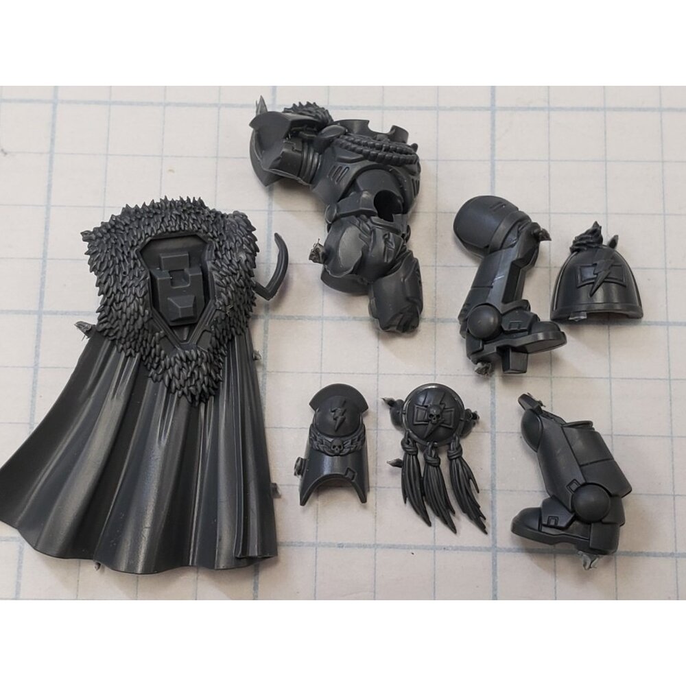 Warhammer 40k White Scars Bits Kor'Sarro Khan Relic Power Armor Torso Legs Cape